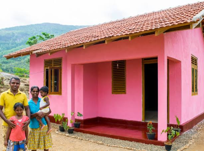 திட்வா சூறாவளியினால் ஏற்பட்ட பேரழிவுகளால் பாதிக்கப்பட்ட மக்களின் மீள்குடியேற்றம் தொடர்பாக சனாதிபதியின் பணியாட்டொகுதி பிரதானி மற்றும் அத்தியாவசிய சேவைகள் ஆணையாளர் நாயகம் விடுத்துள்ள அறிவித்தல்
